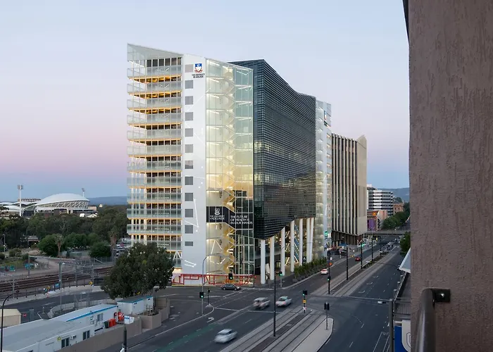 Adelaide Riviera Hotel
